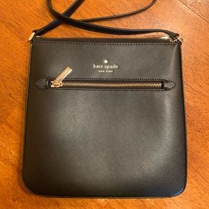 Kate Spade North South Crossbody in Black